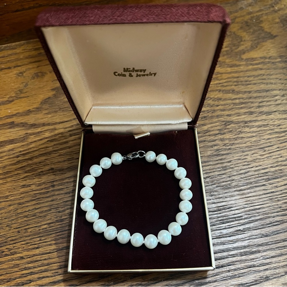 Vintage Freshwater Pearl Bracelet